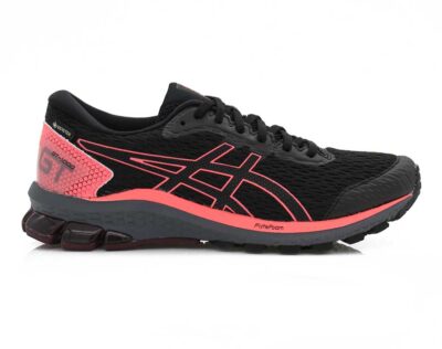 A side view of the Asics GT 1000 9 G-TX, in Black/Black.