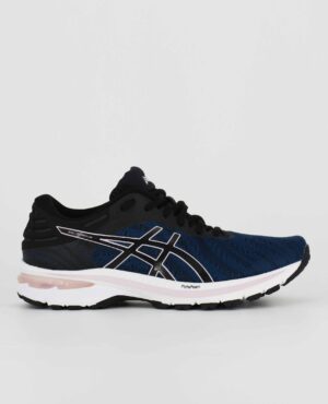 A side view of the Asics Gel Pursue 7, in Mako Blue/Black.