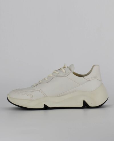 A side view of the Ecco Chunky Sneaker W, in White.