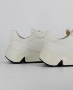 A close-up of the Ecco Chunky Sneaker W, in White.