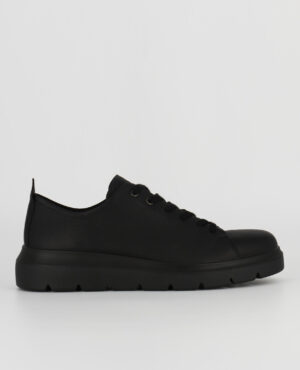 A side view of the Ecco Nouvelle, in Black.