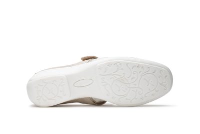 The sole of the Xsensible Lipari, in Soft Pearl.
