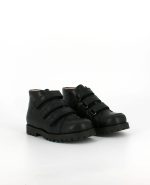 A pair of the Kinysi Joe Velcro, in Black Leather.