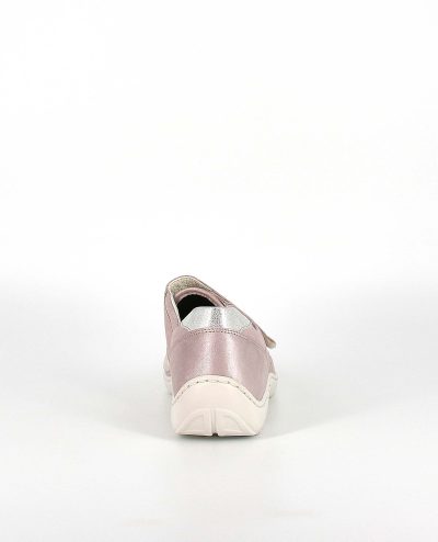 The heel of the Waldlaufer Henni, in Apricot Nude Silber.
